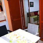 Apartment Apartments Zdjelar *