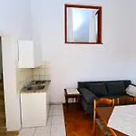 Apartment Apartments Zdjelar *