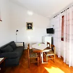 Apartment Apartments Zdjelar