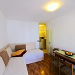 Apartments Zdjelar Apartment