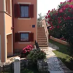 Apartment Apartments Zdjelar *