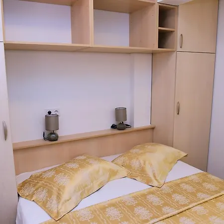 Apartments Zdjelar Apartment Porec