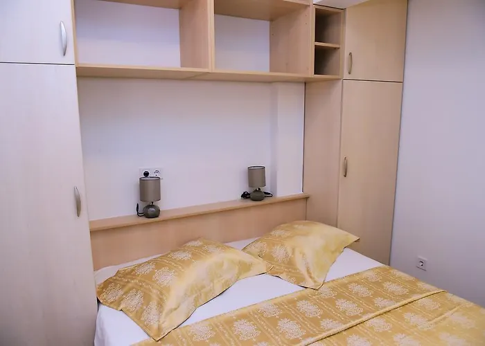 Zdjelar Apartment Poreč