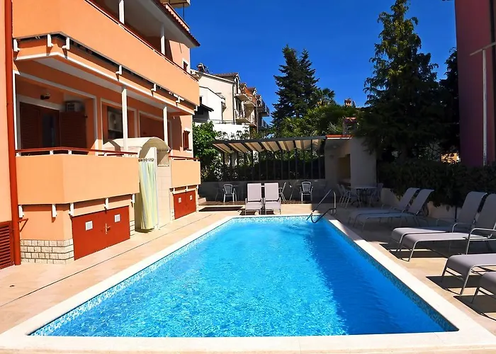 Zdjelar Apartment Poreč