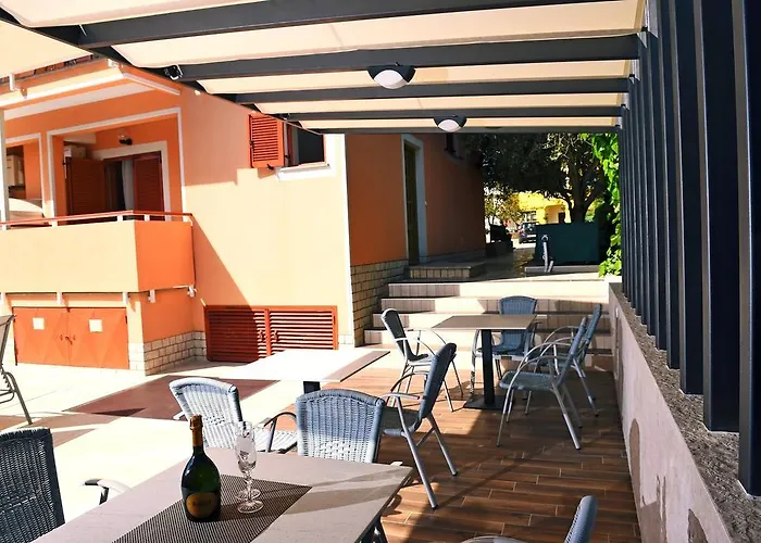 Zdjelar Apartment Poreč