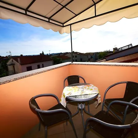 Apartment Apartments Zdjelar