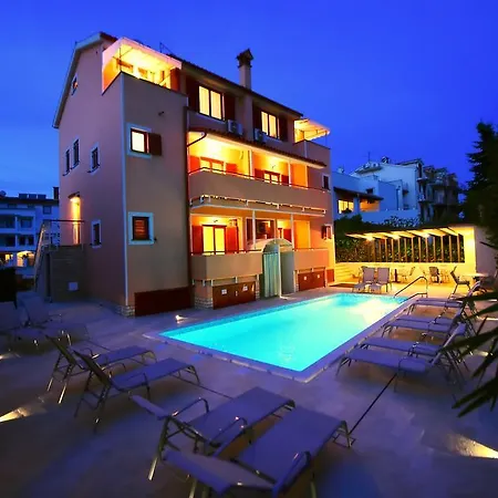 Apartments Zdjelar Apartment *