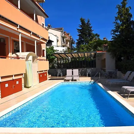 Apartments Zdjelar Apartment Porec
