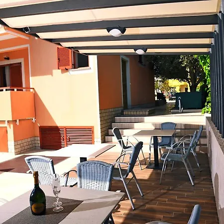 Apartments Zdjelar Apartment Porec