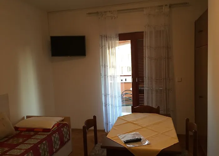 Apartament Zdjelar