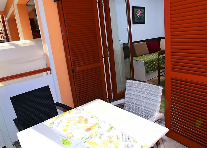 Apartamento Zdjelar *