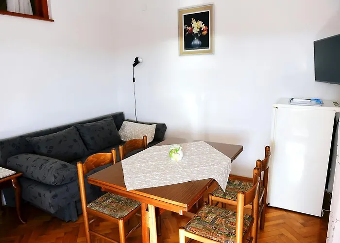 Zdjelar Daire Poreč