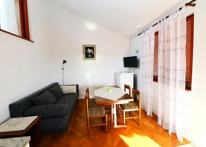 Apartamento Zdjelar