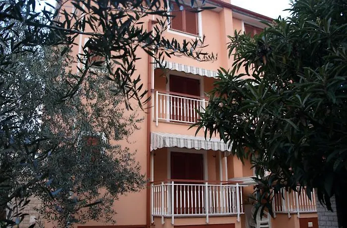 Zdjelar Apartamento Poreč